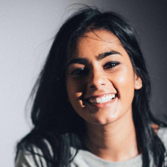 Meet your Posher, Amrita - Picture 1 of 1